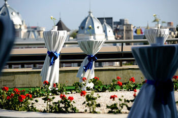 Outdoor Banquet Area